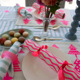 Highlighter pink Wiggly stripe Christmas bonbons (set of 4)